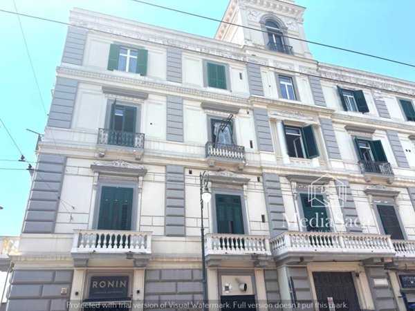 negozio in vendita a Portici