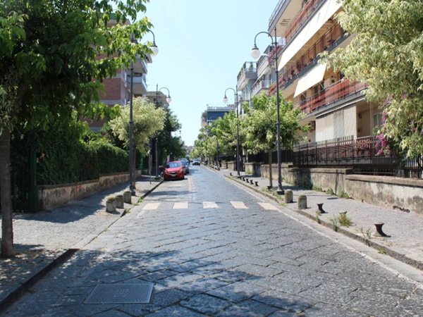 appartamento in vendita a Portici in zona Bellavista
