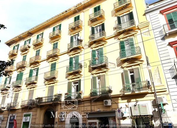 locale commerciale in vendita a Portici