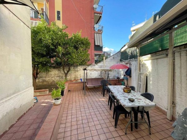 appartamento in vendita a Portici in zona Bellavista
