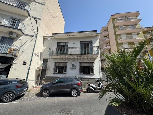 casa indipendente in vendita a Portici