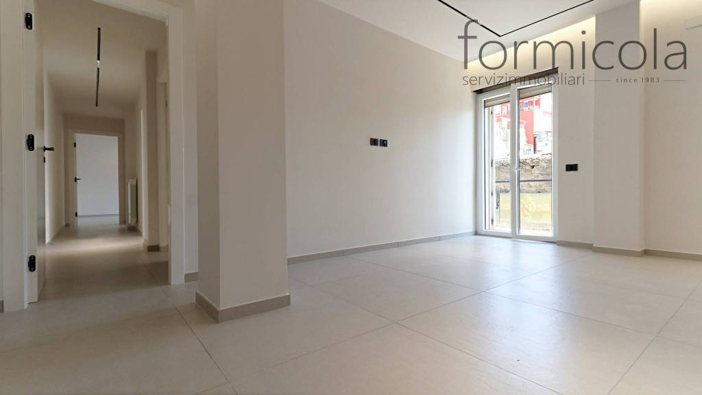 appartamento in vendita a Portici in zona Bellavista
