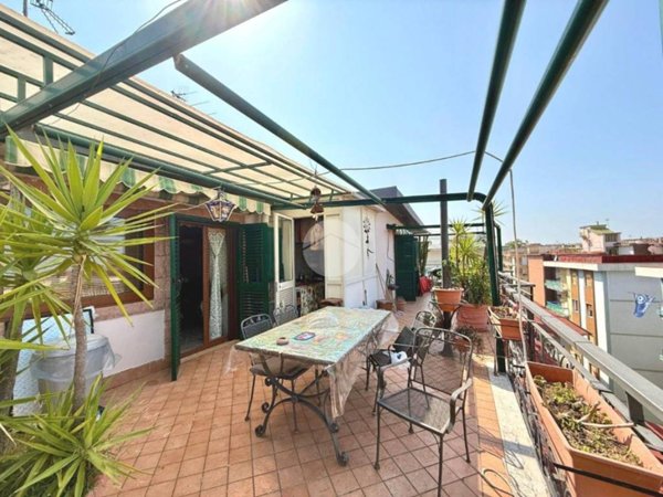 appartamento in vendita a Portici in zona Libertà