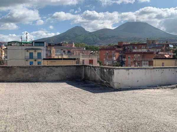 appartamento in vendita a Portici in zona Libertà