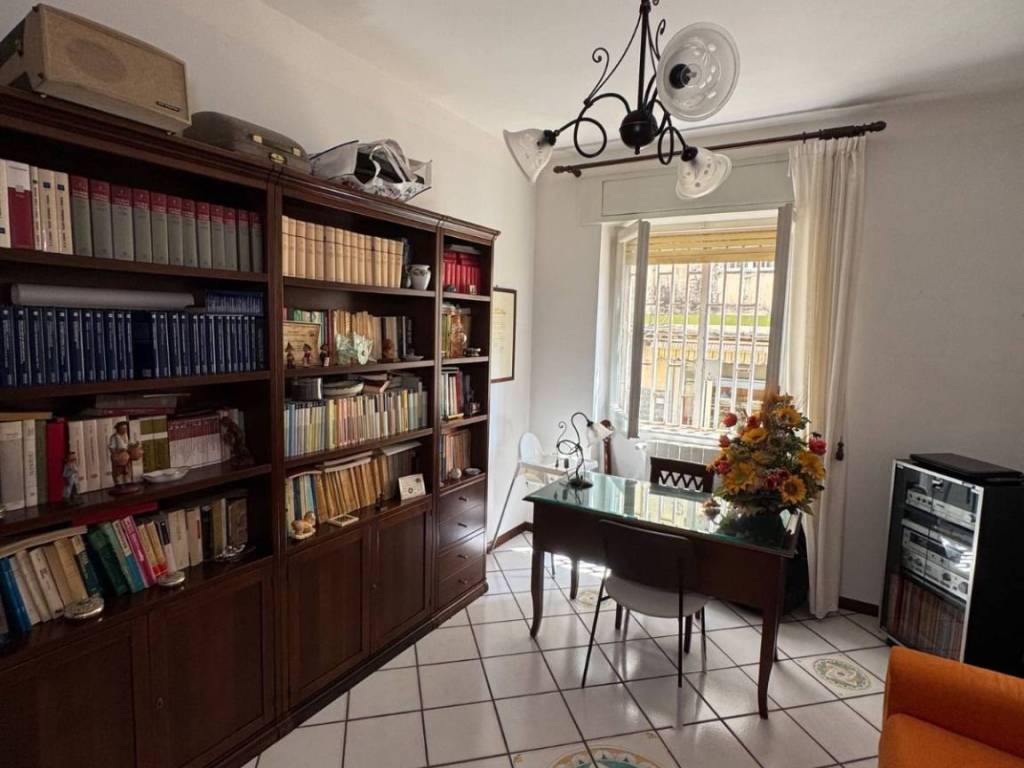 appartamento in vendita a Portici in zona Bellavista