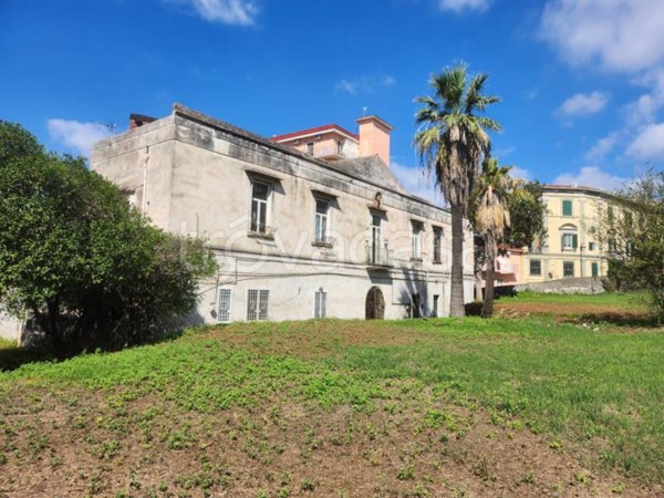 casa indipendente in vendita a Portici