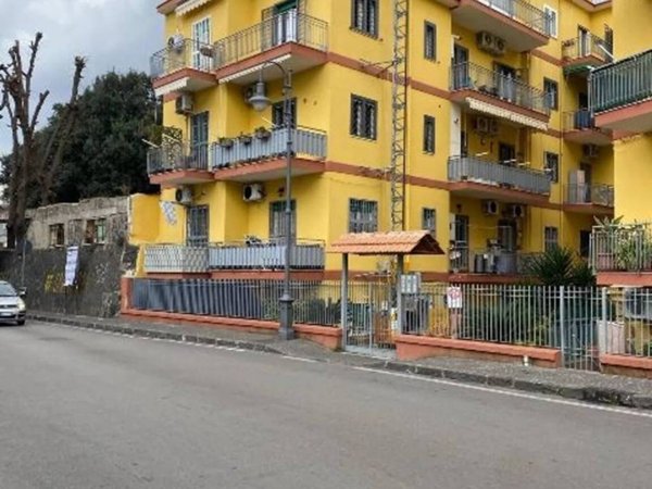 appartamento in vendita a Portici in zona Bellavista