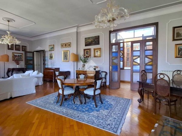 casa indipendente in vendita a Portici