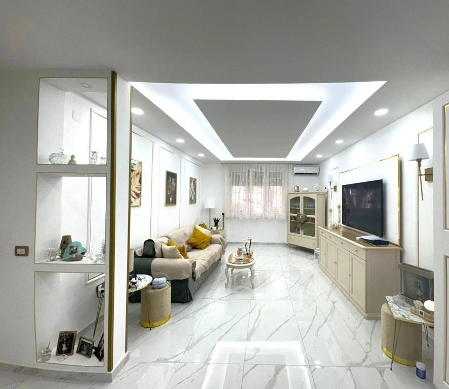 appartamento in vendita a Portici in zona Bellavista