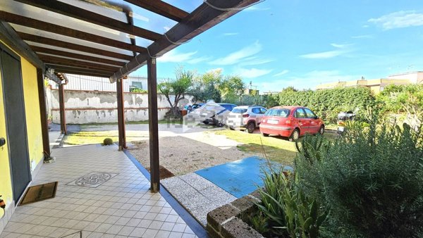 casa indipendente in vendita a Portici in zona Libertà