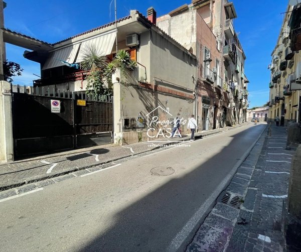 casa indipendente in vendita a Portici