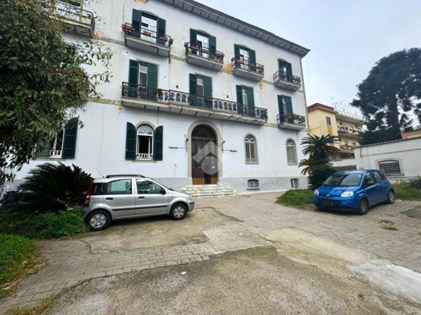 appartamento in vendita a Portici in zona Bellavista