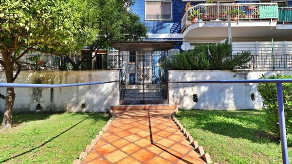 appartamento in vendita a Portici in zona Bellavista