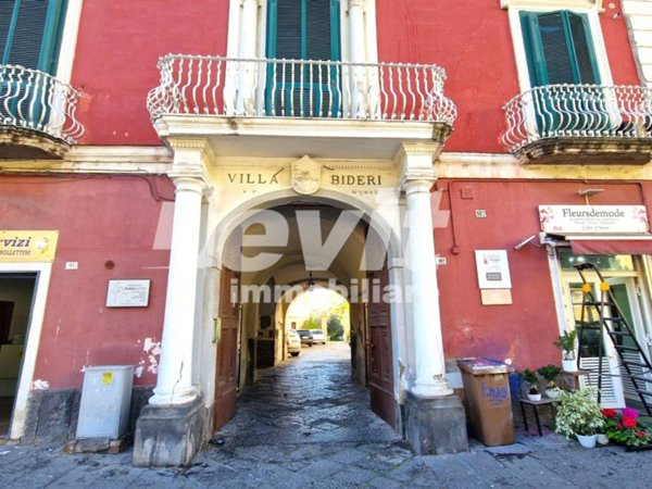 casa indipendente in vendita a Portici
