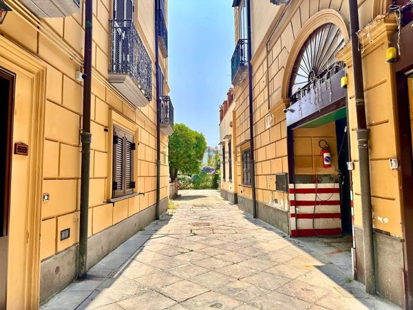 ufficio in vendita a Portici