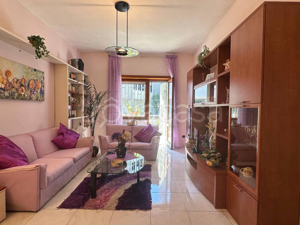 appartamento in vendita a Portici in zona Bellavista