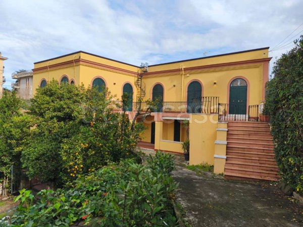 appartamento in vendita a Portici in zona Bellavista