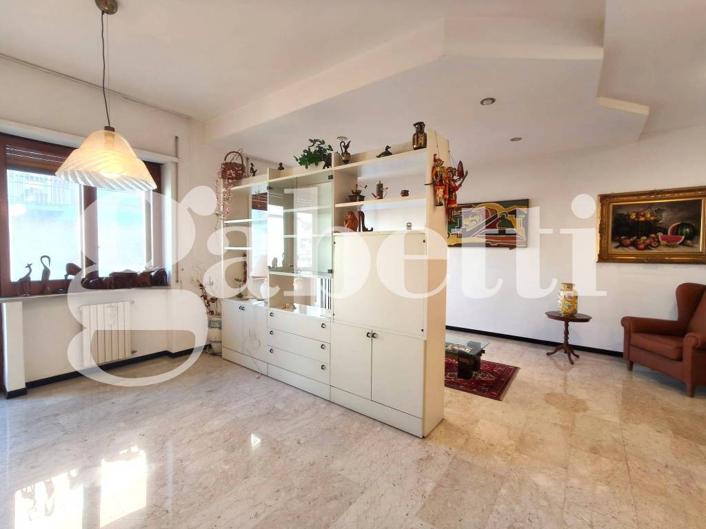 appartamento in vendita a Portici in zona Bellavista