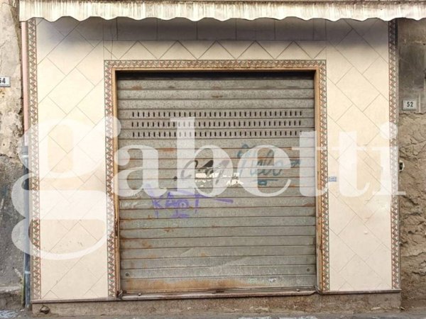 negozio in vendita a Portici