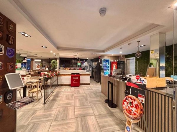 negozio in vendita a Portici