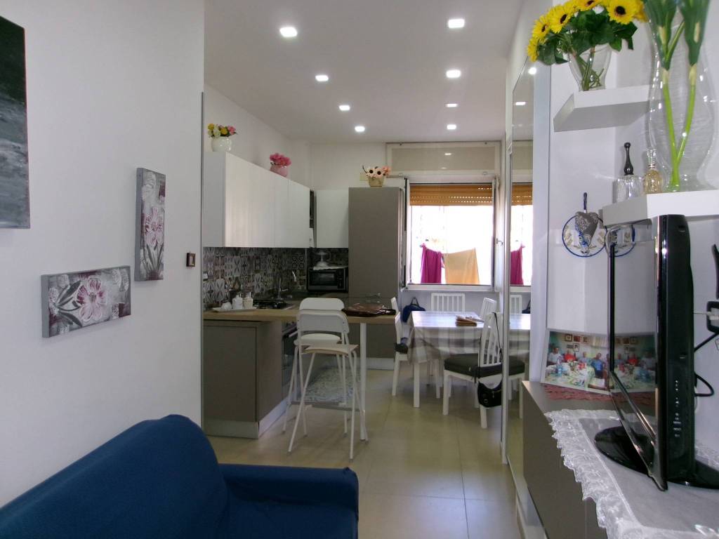 appartamento in vendita a Portici in zona Bellavista