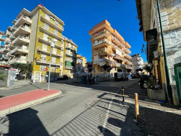 appartamento in vendita a Portici in zona Bellavista