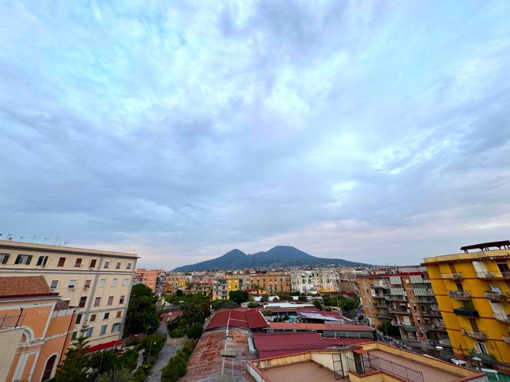 appartamento in vendita a Portici in zona Bellavista