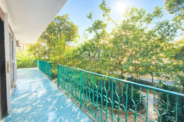 appartamento in vendita a Portici in zona Bellavista