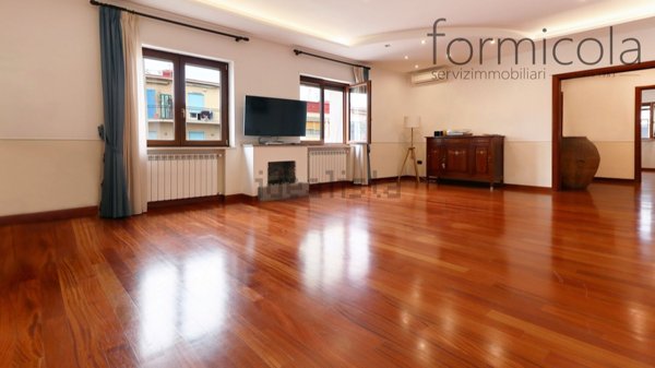 appartamento in vendita a Portici in zona Libertà