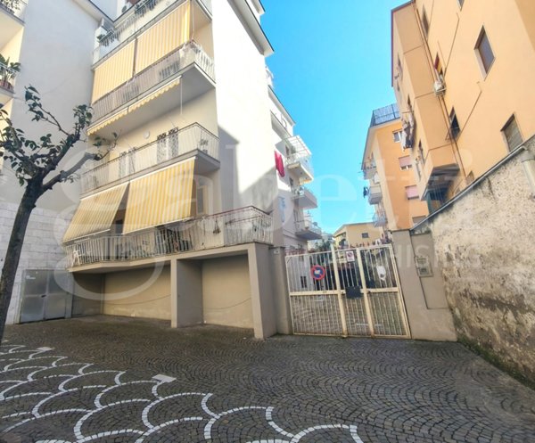 appartamento in vendita a Portici in zona Libertà