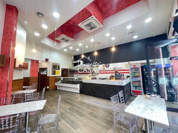 negozio in vendita a Portici