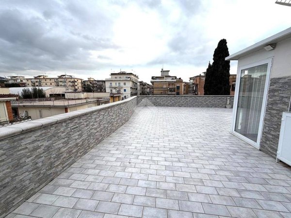 appartamento in vendita a Portici in zona Bellavista