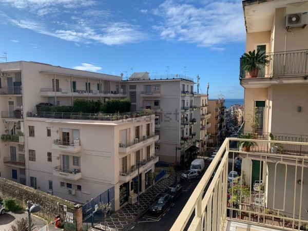 appartamento in vendita a Portici in zona Bellavista