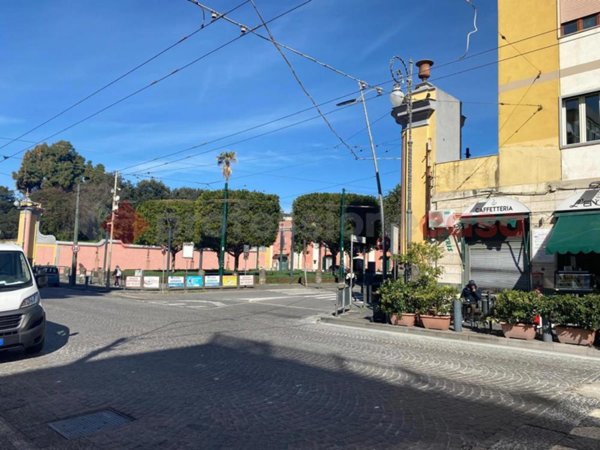 negozio in vendita a Portici