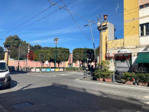 negozio in vendita a Portici