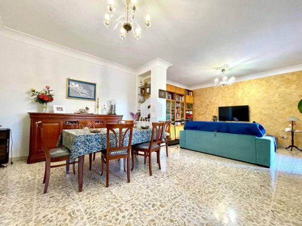 appartamento in vendita a Portici in zona Bellavista