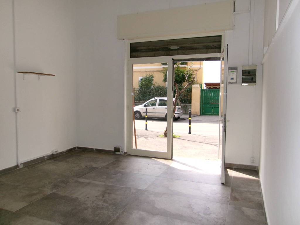 negozio in vendita a Portici