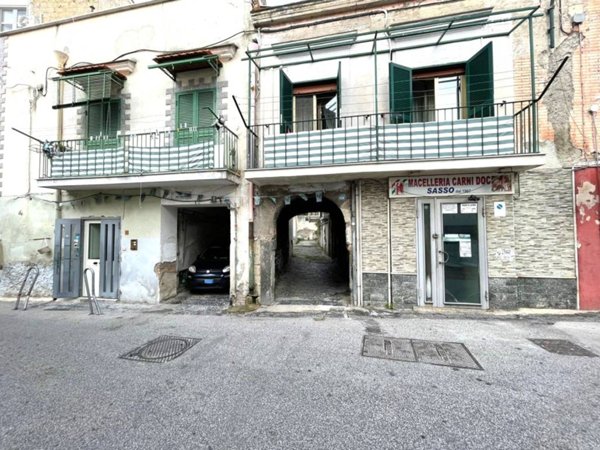 negozio in vendita a Portici