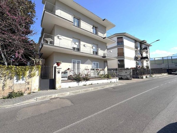 appartamento in vendita a Portici in zona Bellavista