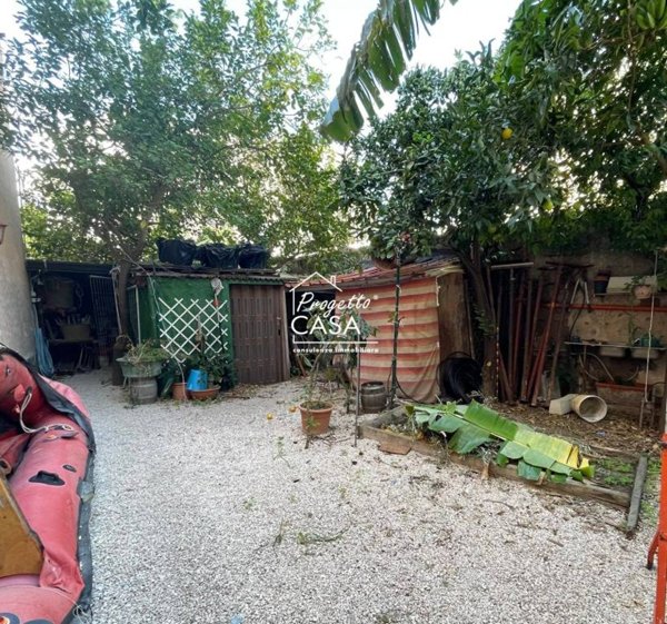 casa indipendente in vendita a Portici