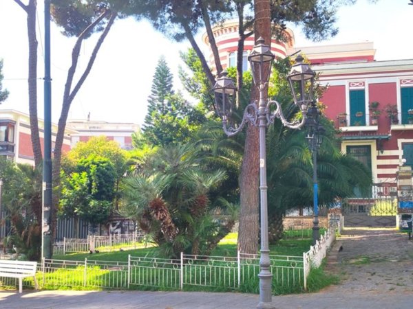 trivano in vendita a Portici