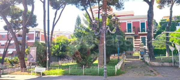 trivano in vendita a Portici