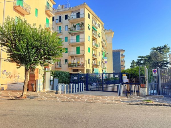 appartamento in vendita a Portici in zona Libertà