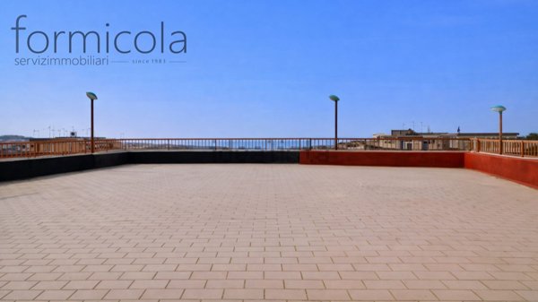 appartamento in vendita a Portici in zona Bellavista