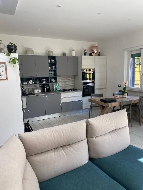 appartamento in vendita a Portici in zona Bellavista