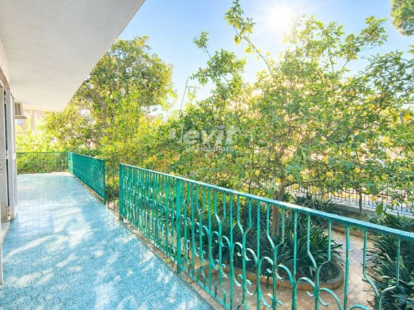 appartamento in vendita a Portici in zona Bellavista