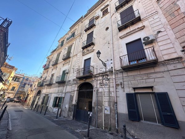 appartamento in vendita a Portici in zona Bellavista