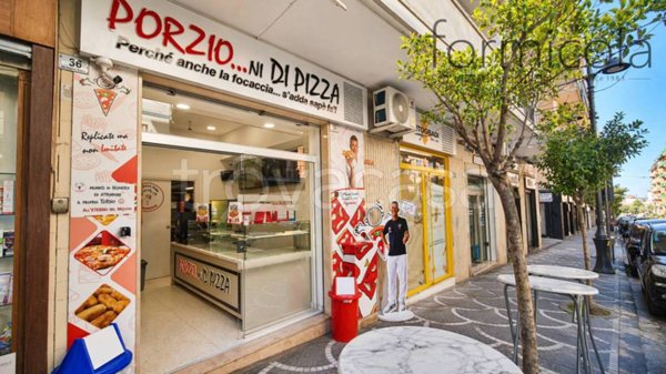negozio in vendita a Portici