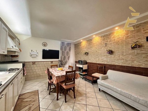 appartamento in vendita a Portici in zona Bellavista
