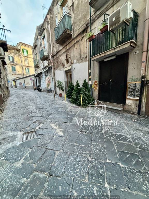 negozio in vendita a Portici